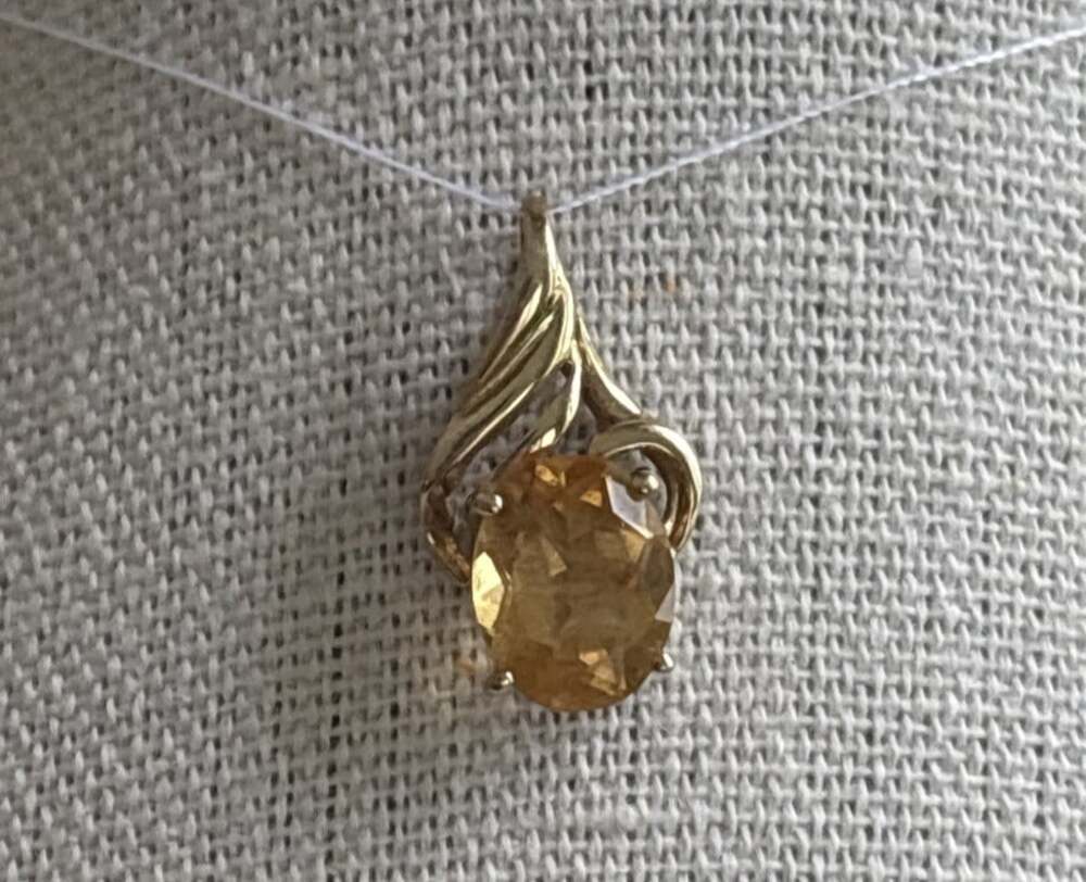 14kt Solid Yellow Gold Genuine Citrine Pendant Oval Cut Swirl Classic